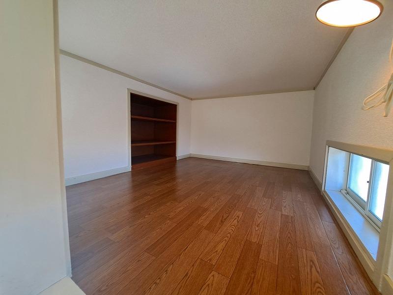 ヴァルトハイム 内観