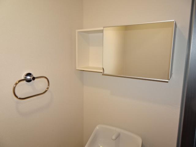 エルシオン富岡101号室 トイレ