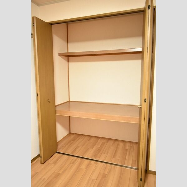 ジュネスユウ　Ⅱ 収納