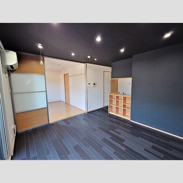 フロンティア　B棟 LDK12帖