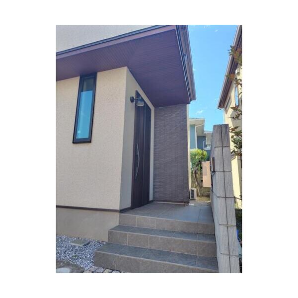 市川市八幡6丁目戸建 エントランス