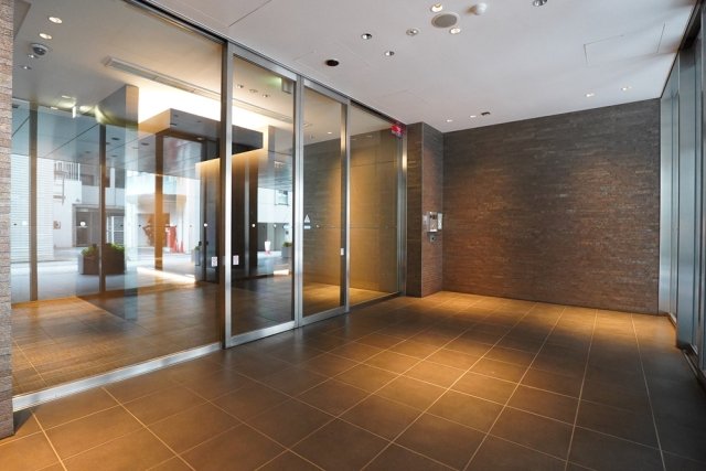 レグノ・セレーノ1206号室 エントランス