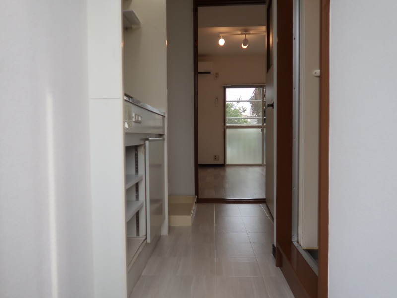 アミー一番館 玄関