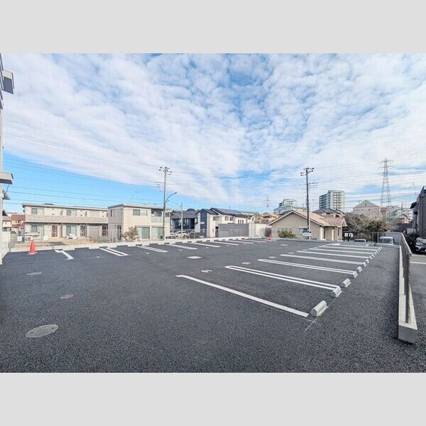 D-ROOMおゆみ野中央2丁目 駐車場