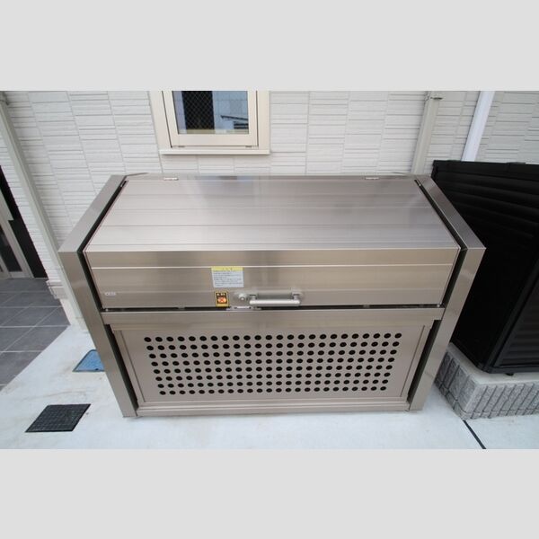 グラナーデ鹿浜 ゴミ置場