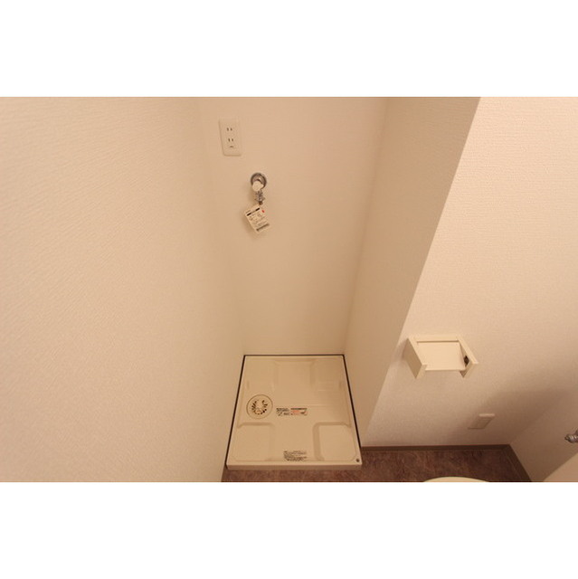 ブルークロス湘南204号室 内観