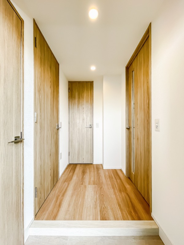 ドゥーエ王子神谷10階 玄関