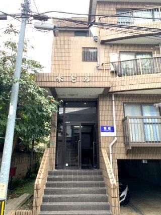 栄ビル エントランス
