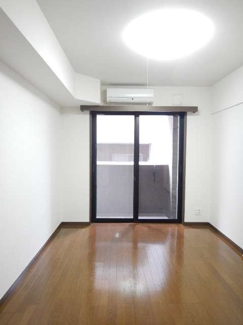 ガラ・ステージ京橋4階 同建物別部屋の参考画像