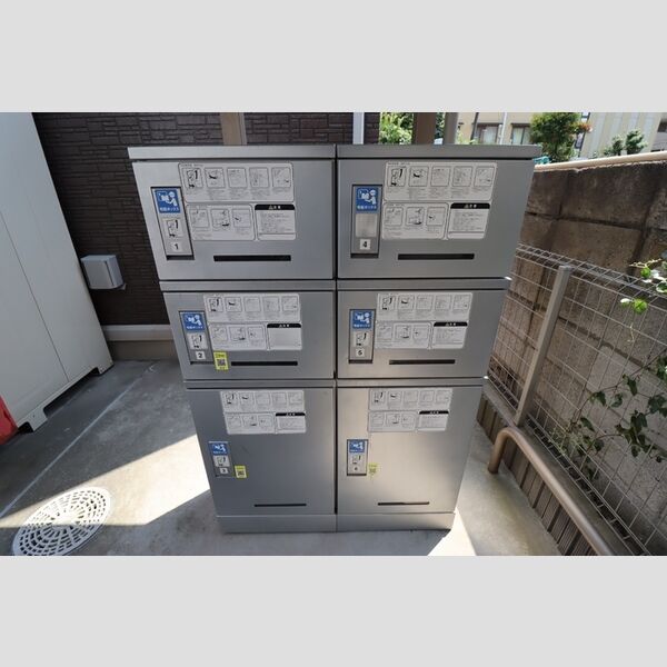 ヴェルデカーサ 宅配ボックス