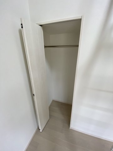 メゾン・ド・スピカ203号室 収納