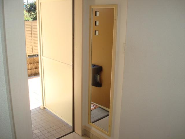 トゥ　ヴェール（Ｔout　Vert） 玄関