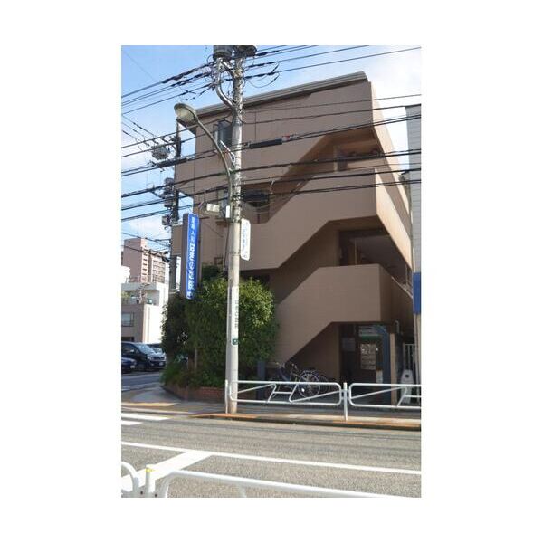 アーバンハウス本町203号室 外観