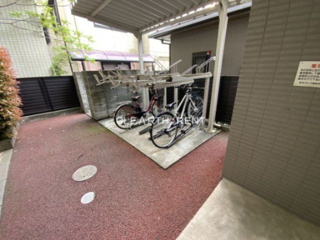 菱和パレス護国寺駅前11階 駐輪場