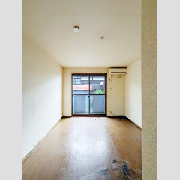 ディアコート城山105号室 リビング