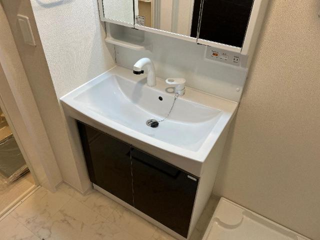 多摩区菅野戸呂　新築工事 洗髪洗面化粧台（イメージ）