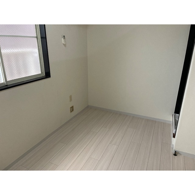 プラザ・ドゥ・アヴァン106号室 リビング