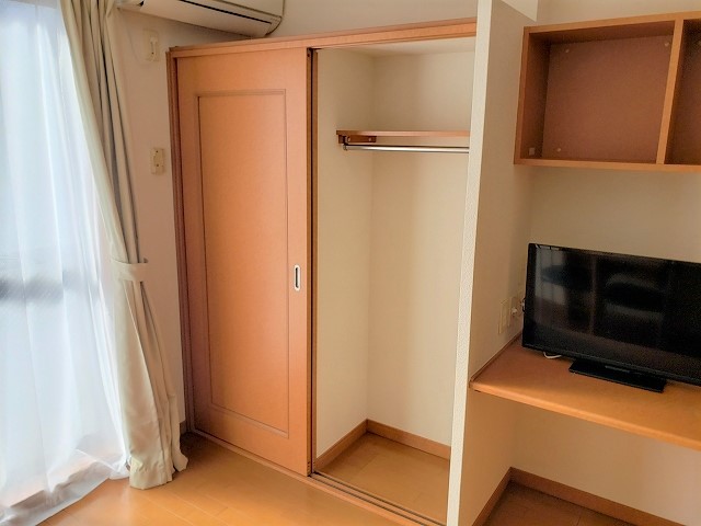 レオパレスセジュール 内観