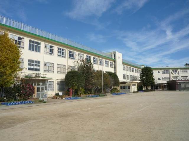 スカイハイツ（飯山満）2階 船橋市立中野木小学校