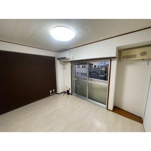 ヴィラ狭山ヶ丘 リビング