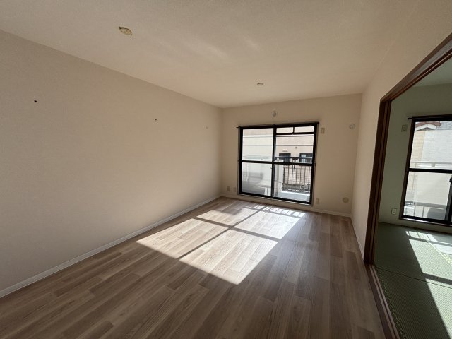 サンコート大野台0106号室 リビング