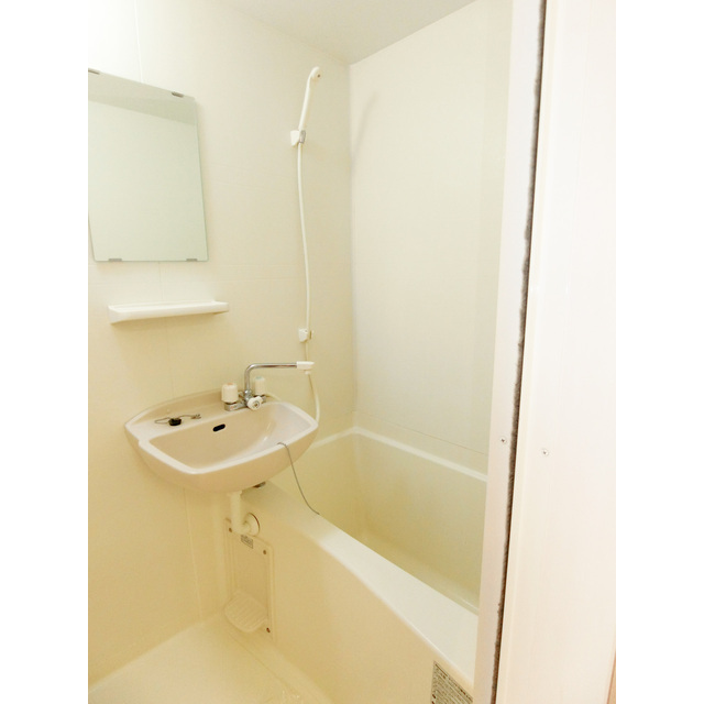 リバーサイド北千住103号室 バストイレ別