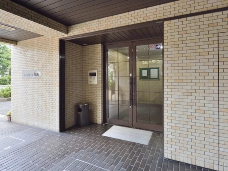 シャンボール白山 外観