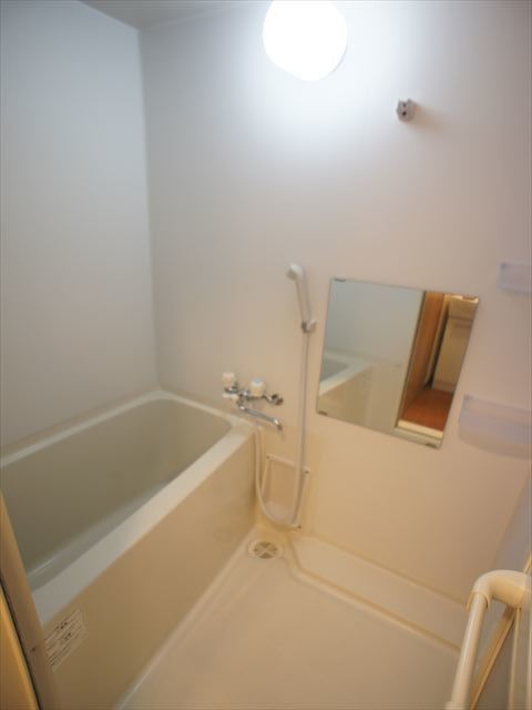 エクセルグランデ高洲0704号室 お風呂です