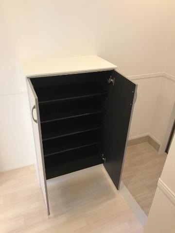 メゾン・ド・アイリス 下足箱