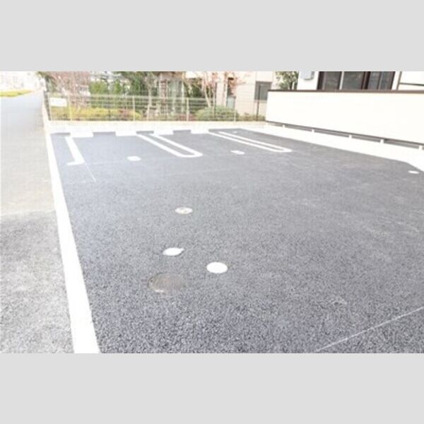 Noble Ferro　A棟201号室 駐車場