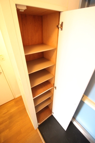 レオパレスＬａーＰａｕｍｅ111号室 同タイプ写真の為、現況優先致します。