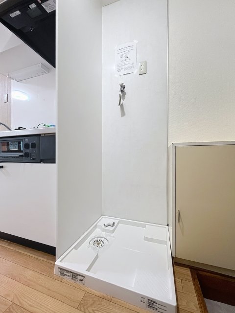 パークレイン三田1階 室内洗濯機置場