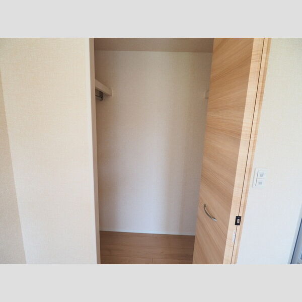 ルミエール206号室 収納