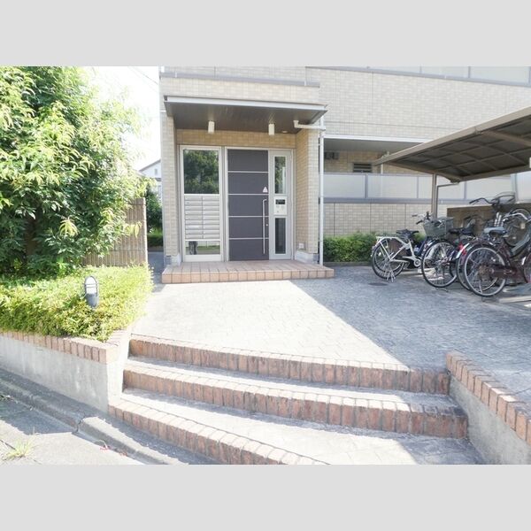 コンフォール エントランス