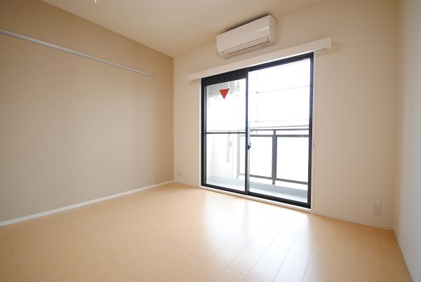 アソシエール駒沢105号室 同建物別部屋の参考画像