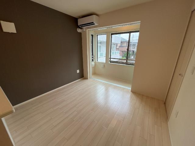 メゾン　ウィステリア202号室 リビング