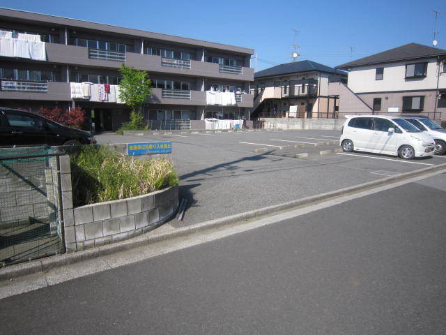 サンシャインパレス0308号室 広々駐車場