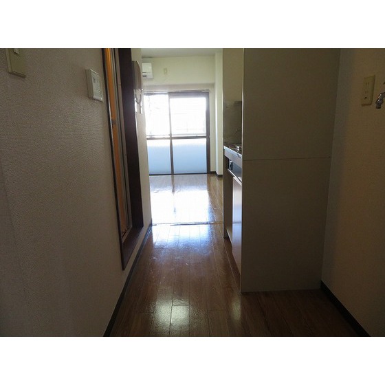 エバーグレース西府 玄関