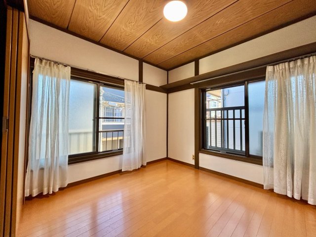 子猫と小川のスフレ ベランダ付でお洗濯も干せます♪