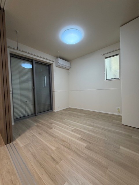 CREST OIZUMI102号室 リビング