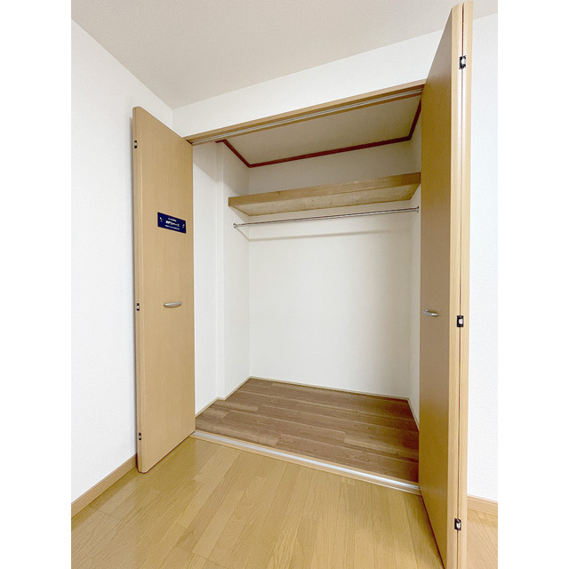 メゾンフォンテーヌＣ108号室 同建物別部屋の参考画像