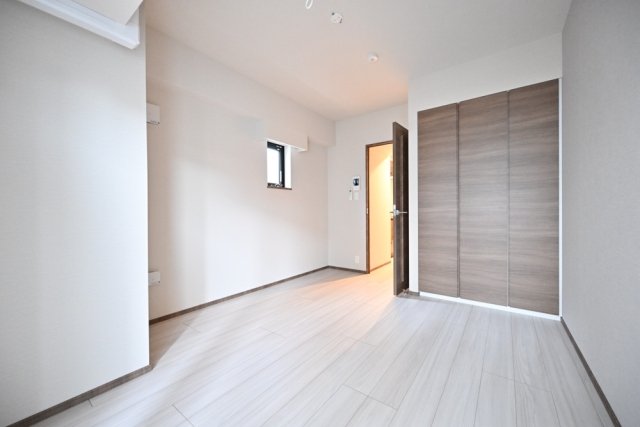 ＧＲＡＮＳＩＴＥ　ＮＡＫＡＭＥＧＵＲＯ4階 部屋その他