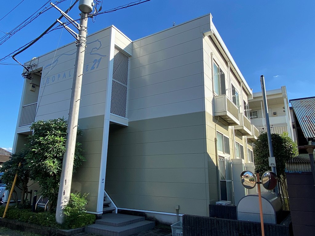 レオパレスプリーマ　グリュックの外観画像