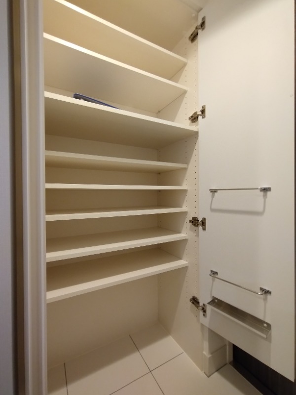 クレイシア森下ステーションサイト2階 収納