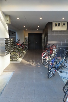 リブリ・両国6階 エントランス