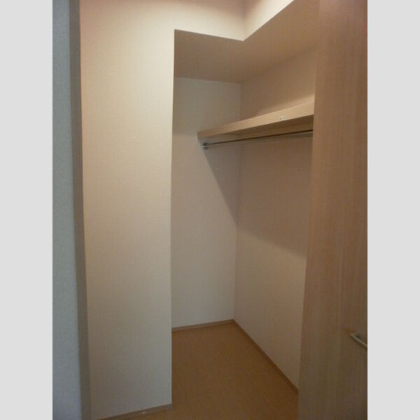カーサ フィオーレ102号室 ウォークインクローゼット♪