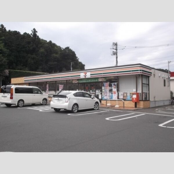 メゾン・ラ・セーヌ セブンイレブン町田相原店(289 m　徒歩4分)