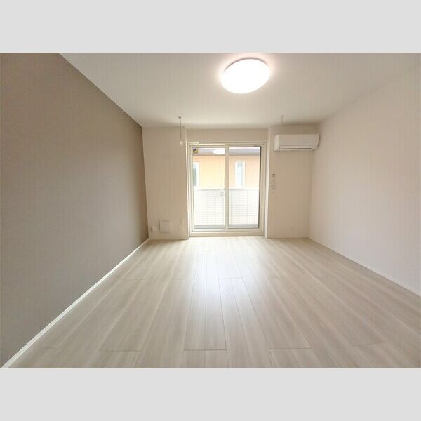 Noble　villa草加西町A リビング