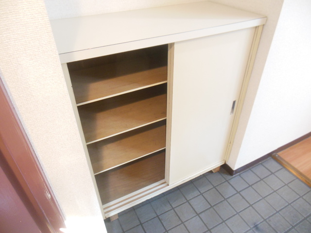 サンモール向台 下駄箱