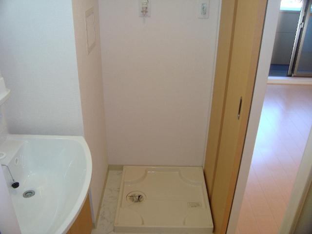 グリーン　テラス　タマ303号室 洗濯機置場